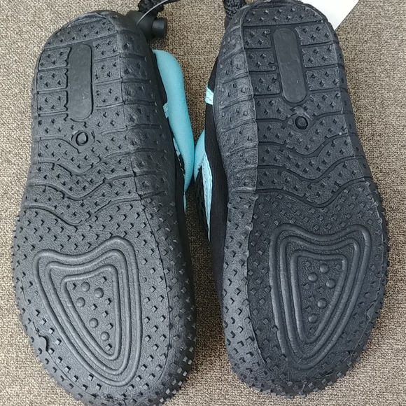 💫HOST PICK💫NWT, Size 10, STARBAY KID'S Athletic Water Shoes Aqua Socks - Picture 6 of 6